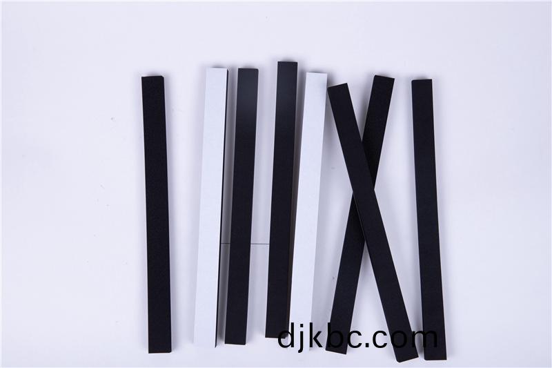 CR減震(zhen)保溫條